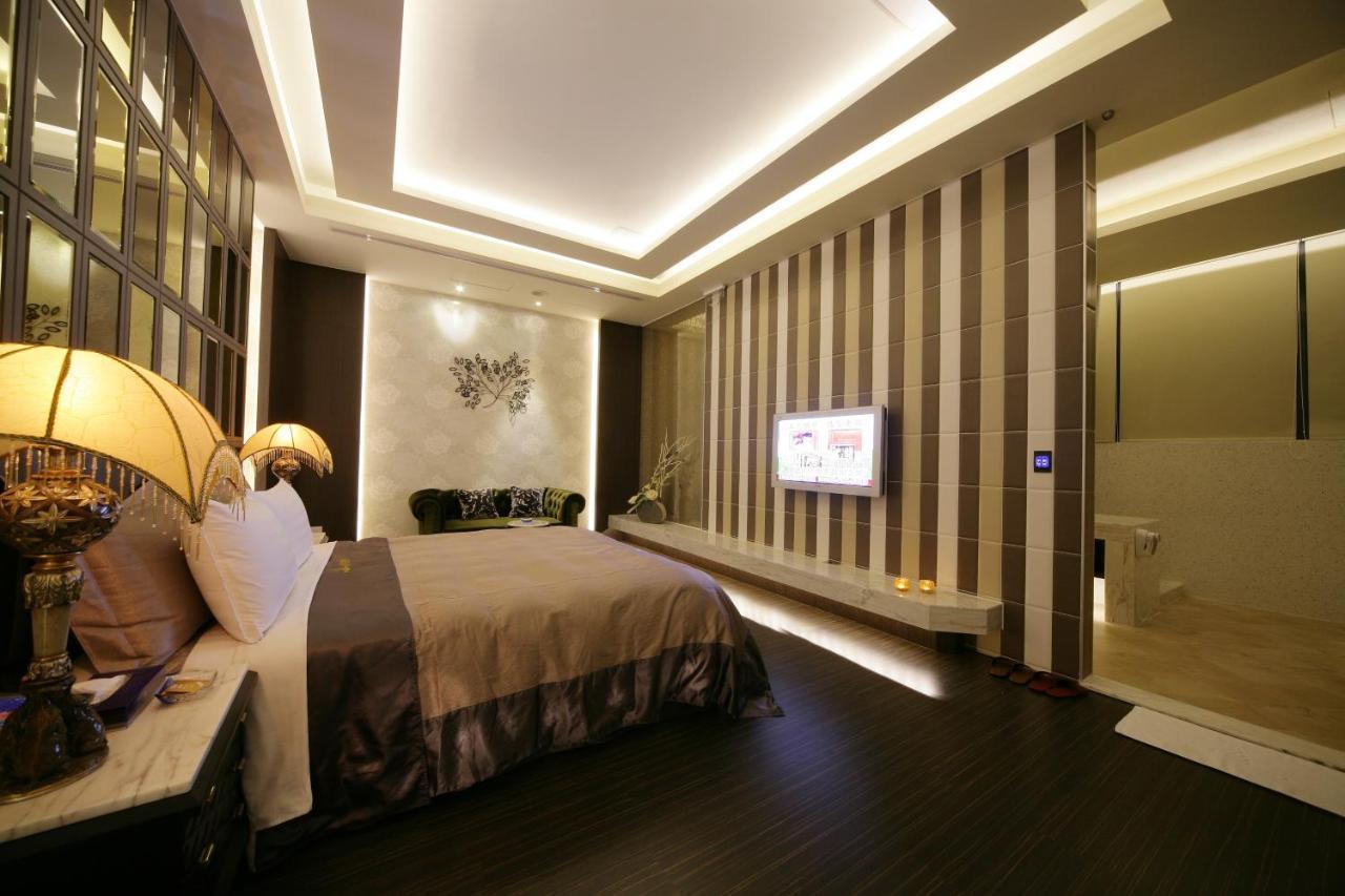 Dubai Villa Motel Daya Exterior photo